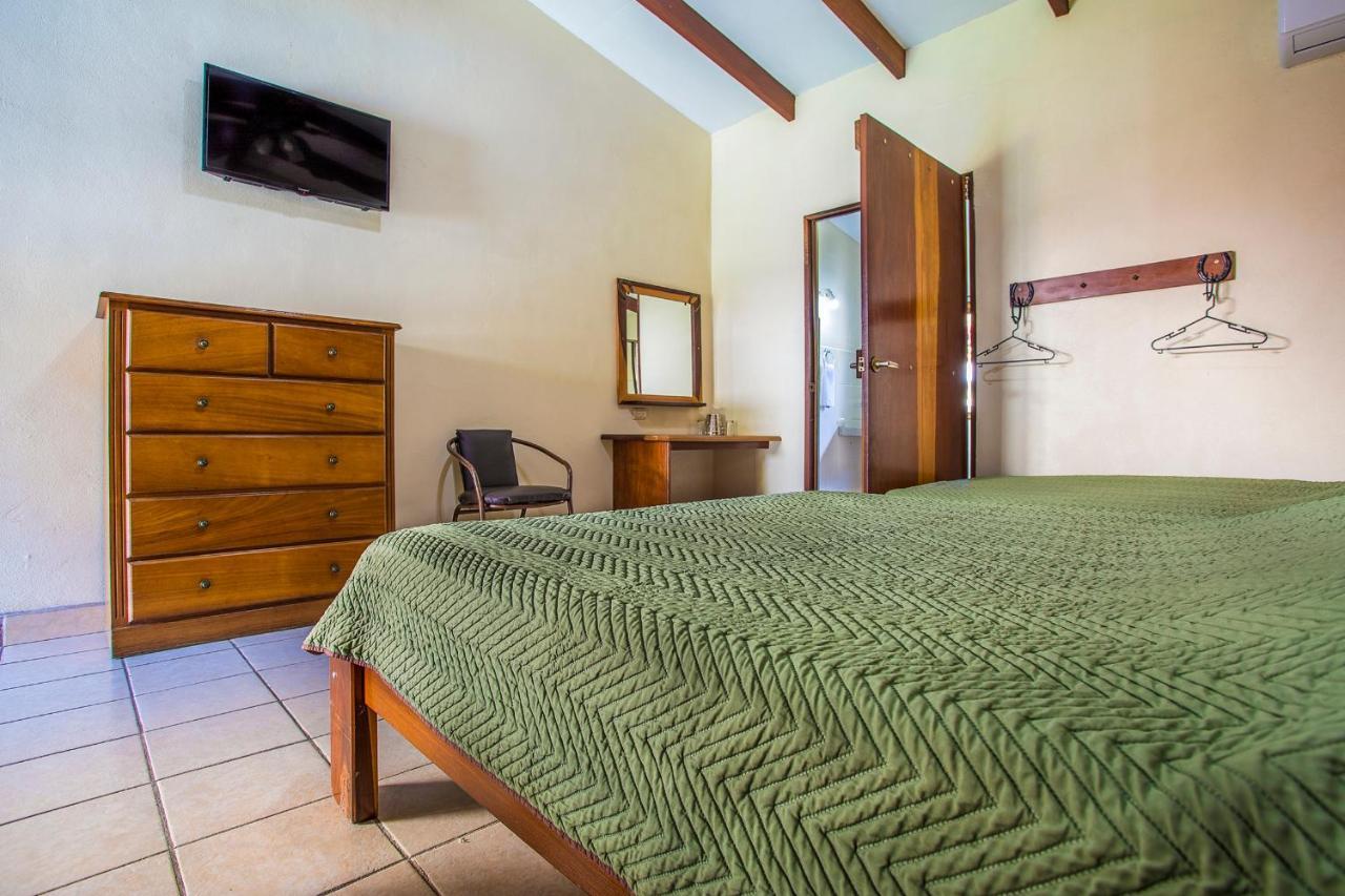 Hotel La Hacienda Quesada  Εξωτερικό φωτογραφία